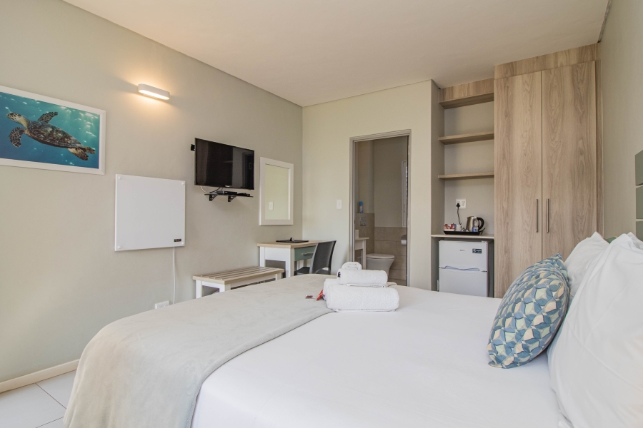 14 Bedroom Property for Sale in Kleinmond Western Cape